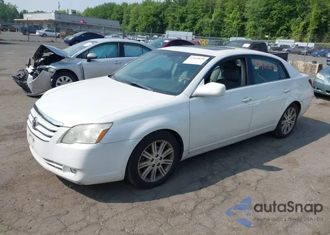 2007 Toyota Avalon Limited z USA, uszkodzony, nr VIN 4T1BK36B47U241328